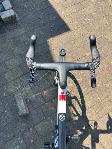 Gebrauchtes Canyon Ultimate CF SL 7 Disc 2023 2023 Road & Gravel, Weiß — Bild 3 von 3