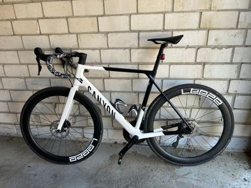 Gebrauchtes Canyon Ultimate CF SL 7 Disc 2023 2023 Road & Gravel, Weiß — Bild 2 von 3
