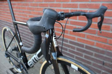 Używany BMC Teammachine SLR TWO 2023 2023 Road & Gravel — zdjęcie 10 z 13