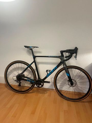 Tweedehands Giant TCX Advanced Pro 1 2018 2018 Road & Gravel — afbeelding 1 van 4