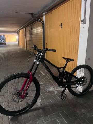 Used Specialized Demo Expert 2021 2021 Mountainbike, Black, 29, 27.5 — image 3 of 4