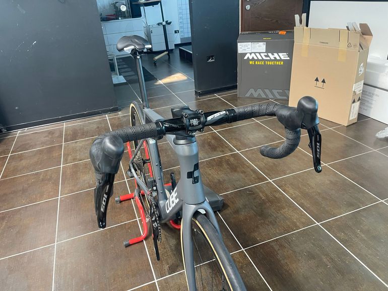 Brugt CUBE AGREE C:62 2024 2024 Road & Gravel — billede 4 af 4