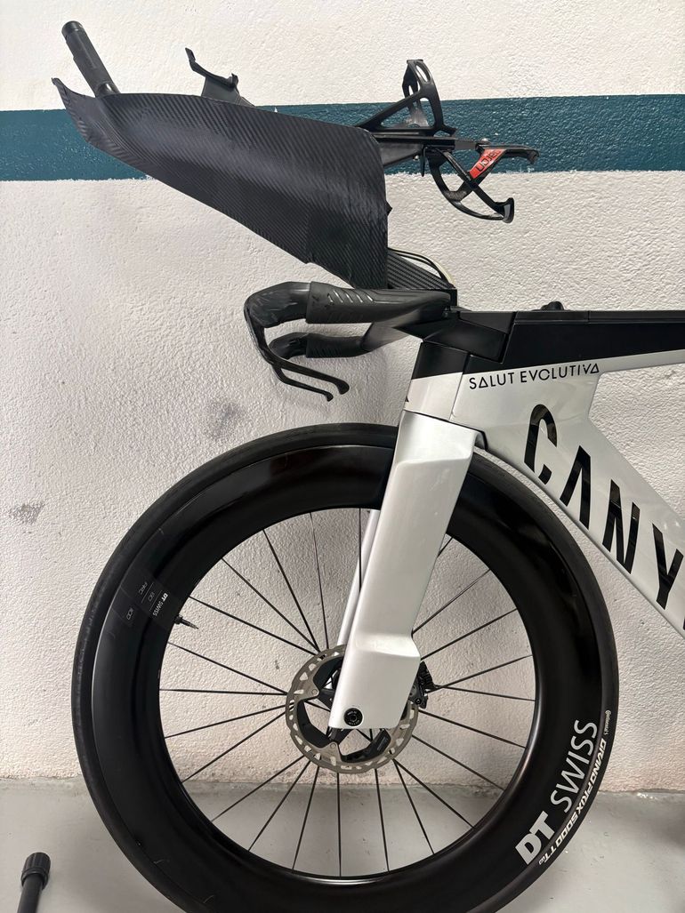 Brugt Canyon Speedmax CFR Disc Di2 2024 2024 Road & Gravel — billede 11 af 13