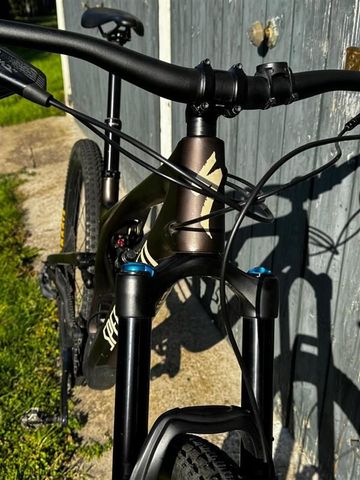 Použité Specialized Stumpjumper Comp 2023 2023 Mountainbike — obrázek 2 z 19