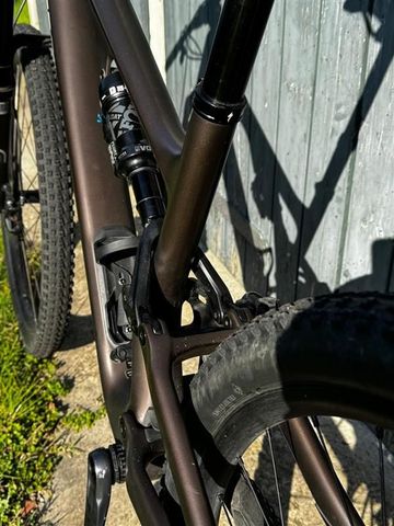 Použité Specialized Stumpjumper Comp 2023 2023 Mountainbike — obrázek 7 z 19