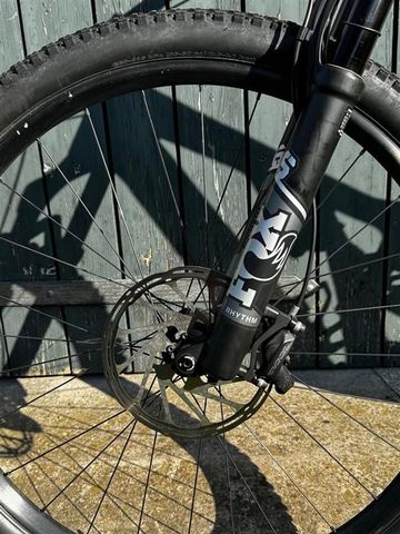 Použité Specialized Stumpjumper Comp 2023 2023 Mountainbike — obrázek 10 z 19