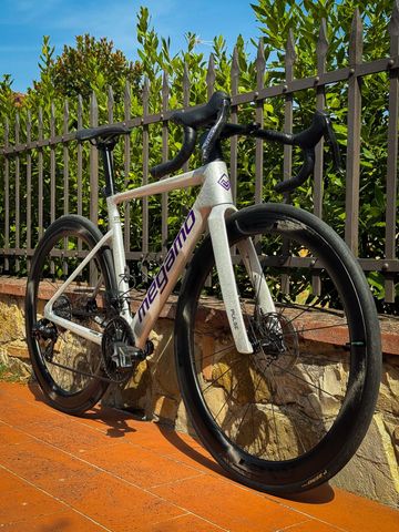 Megamo PULSE 04 SLR 2026 2026 Road & Gravel usato, Bianco — immagine 4 di 7