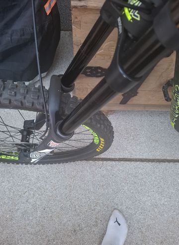 Używany Commencal Supreme Dh 2017 Mountainbike — zdjęcie 4 z 4