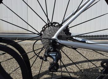 Cannondale CAAD 13 2022 Road & Gravel usato, Grigio chiaro — immagine 3 di 3