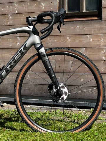 Used Trek Checkpoint SL 5 2023 2023 Road & Gravel, Light Gray — image 2 of 12