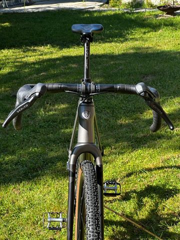 Used Trek Checkpoint SL 5 2023 2023 Road & Gravel, Light Gray — image 11 of 12