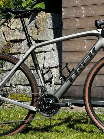 Used Trek Checkpoint SL 5 2023 2023 Road & Gravel, Light Gray — image 3 of 12