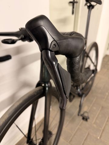 Used Specialized SL7 Pro 2023 2023 Road & Gravel, Green — image 10 of 15