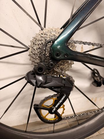 Used Specialized SL7 Pro 2023 2023 Road & Gravel, Green — image 5 of 15