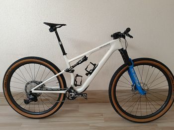 Gebrauchtes Specialized Epic 8 Pro - SRAM X0 AXS, RockShox Ultimate 2025 2025 MTB