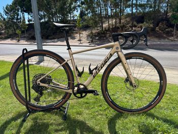 Brugt Vitoria Custom SRAM Rival eTap AXS 2025 Road & Gravel