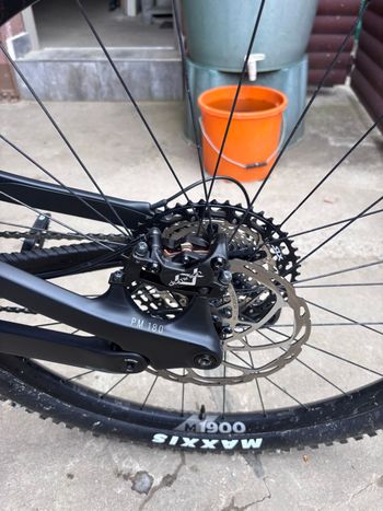 Brugt YT Industries Jeffsy 29 CORE 2 CF 2025 2025 Mountainbike — billede 6 af 6