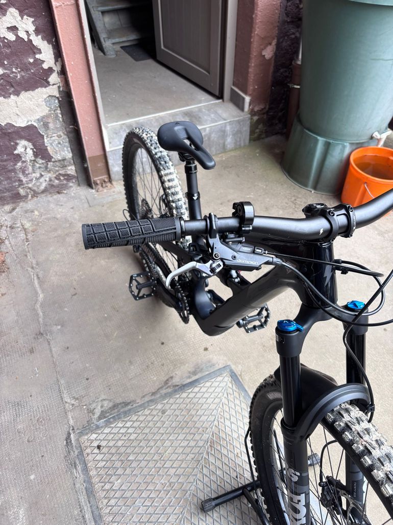 Brugt YT Industries Jeffsy 29 CORE 2 CF 2025 2025 Mountainbike — billede 2 af 6