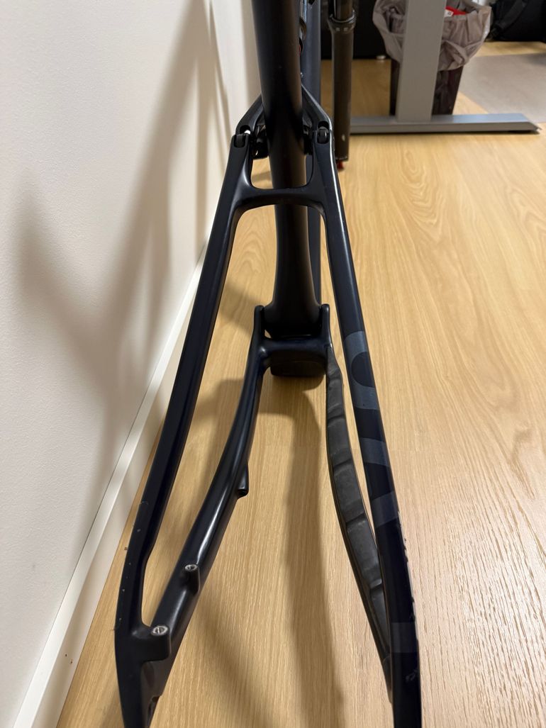 Specialized Epic EVO Comp 2023 Frameset 2023 Mountainbike d'occasion — image 9 sur 9