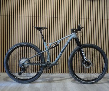 Tweedehands Wilier Urta Max SLR SHIMANO XT Di2 1X12S 2026 2026 MTB