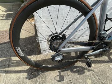 Gebrauchtes Scott Addict RC 10 2023 2023 Road & Gravel, Hellgrau — Bild 3 von 4