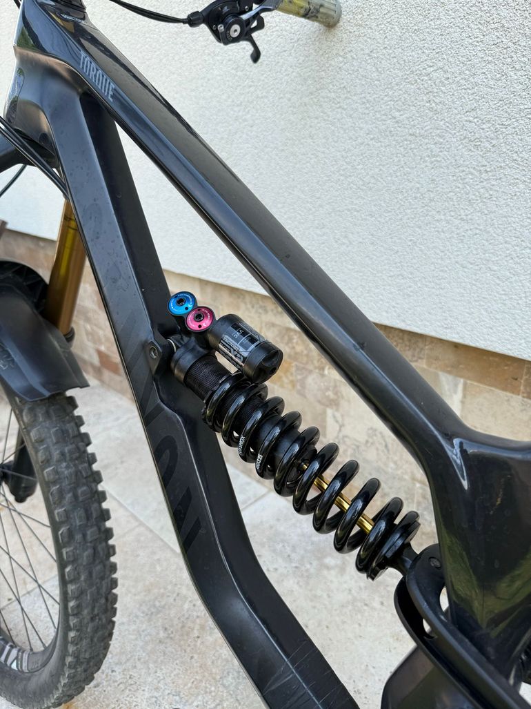 Canyon Torque CF 9.0 2020 2020 Mountainbike usato, Nero — immagine 9 di 9