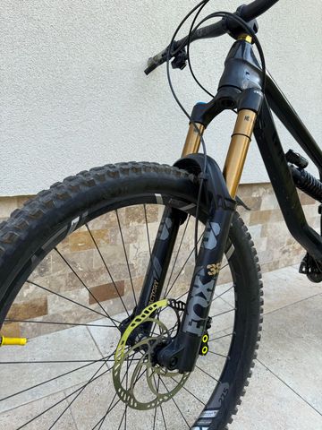 Used Canyon Torque CF 9.0 2020 2020 Mountainbike, Black, 27.5 — image 8 of 9