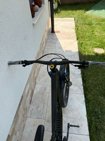 Used Canyon Torque CF 9.0 2020 2020 Mountainbike, Black, 27.5 — image 6 of 9