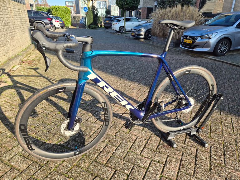 Brugt Trek Émonda SL 5 2024 2024 Road & Gravel — billede 2 af 12