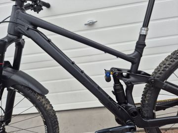 Used RAAW V1 2025 Mountainbike, Black — image 7 of 8