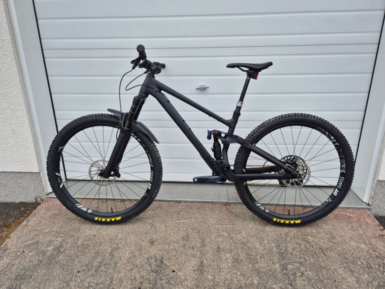 RAAW V1 2025 Mountainbike usato, Nero — immagine 5 di 8