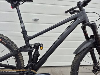 RAAW V1 2025 Mountainbike usato, Nero — immagine 4 di 8