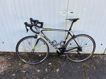 Used Scott Addict 10 2017 2017 Road & Gravel, Light Gray — image 2 of 7