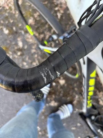 Used Scott Addict 10 2017 2017 Road & Gravel, Light Gray — image 6 of 7