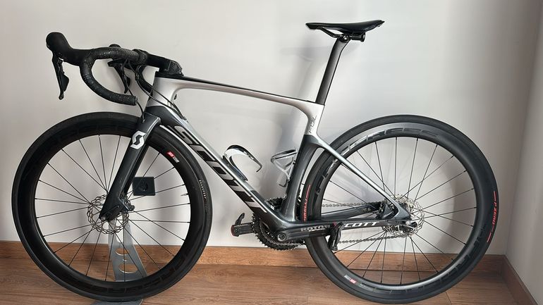 Brugt Scott Foil 20 disc silver/black 2019 2019 Road & Gravel — billede 2 af 3