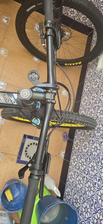 Scott Genius Shimano Deore 2016 Mountainbike d'occasion — image 4 sur 5