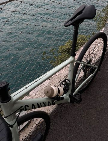 Canyon Endurace Shimano 105 2024 Road & Gravel usato, Verde — immagine 2 di 3
