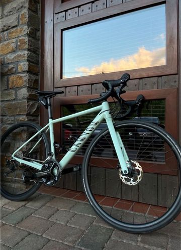 Canyon Endurace Shimano 105 2024 Road & Gravel usato, Verde — immagine 1 di 3