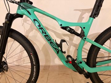 Used Orbea OIZ M10 2020 Frameset 2020 Mountainbike, Green, 29 — image 4 of 6