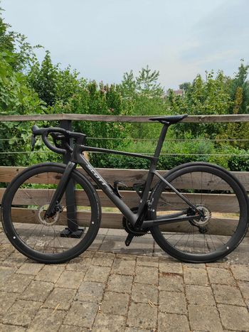 Used Scott Addict RC 30 2025 2025 Road & Gravel