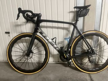 Trek Émonda SL 6 AXS 2023 2023 Road & Gravel usato