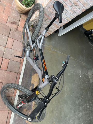 Tweedehands YT Industries Jeffsy 27 CF Pro 2018 2018 Mountainbike — afbeelding 2 van 7