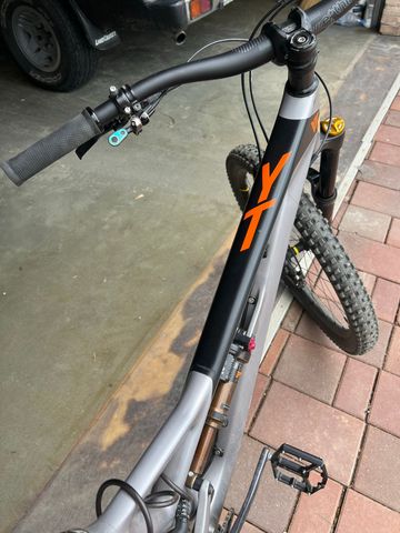 Tweedehands YT Industries Jeffsy 27 CF Pro 2018 2018 Mountainbike — afbeelding 5 van 7