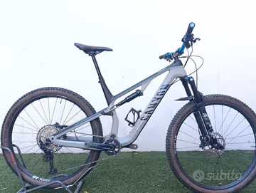 Brugt Canyon Neuron CF 8 2024 2024 MTB
