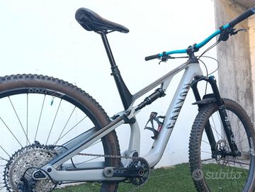Used Canyon Neuron CF 8 2024 2024 Mountainbike, Light Gray, 29 — image 6 of 11