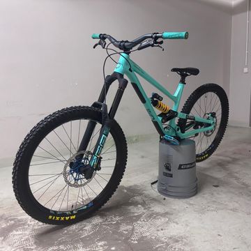 Używany Commencal CLASH RIDE 2024 2024 Mountainbike — zdjęcie 3 z 8