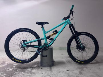 Używany Commencal CLASH RIDE 2024 2024 Mountainbike — zdjęcie 1 z 8