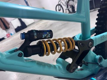 Używany Commencal CLASH RIDE 2024 2024 Mountainbike — zdjęcie 6 z 8