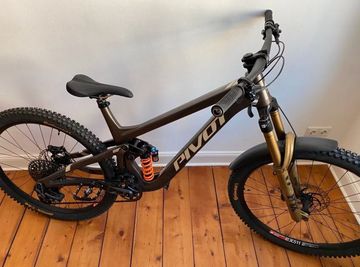 Brugt Pivot FIREBIRD Pro X0 Eagle Transmission 2024 2024 Mountainbike — billede 1 af 7