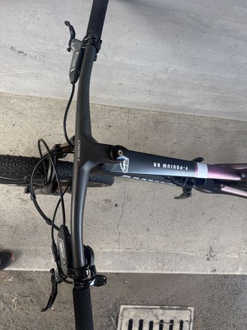Używany Mondraker F-PODIUM RR 2024 2024 Mountainbike — zdjęcie 10 z 11